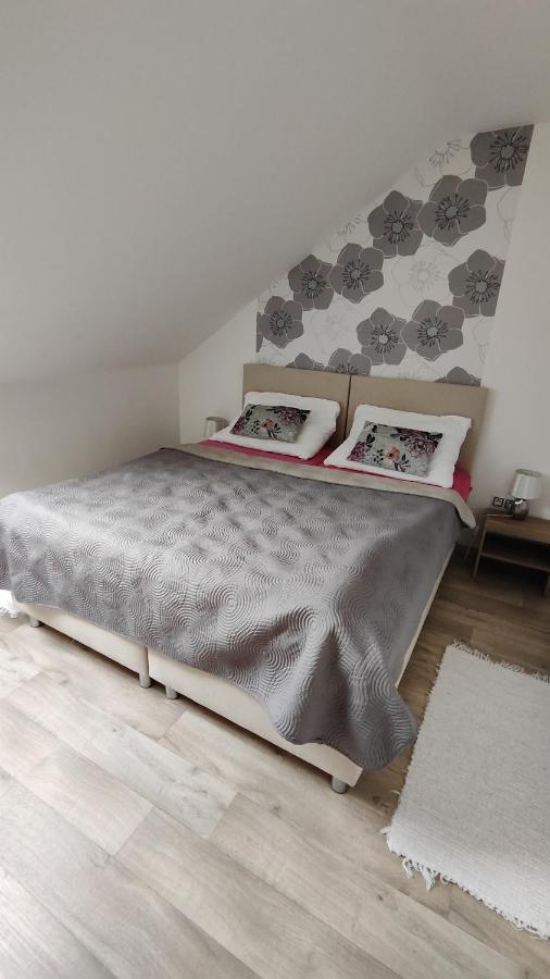 Apartamento Café U Kordulky Ratiskovice