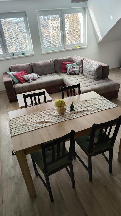 Cafe U Kordulky Apartment Ratiskovice