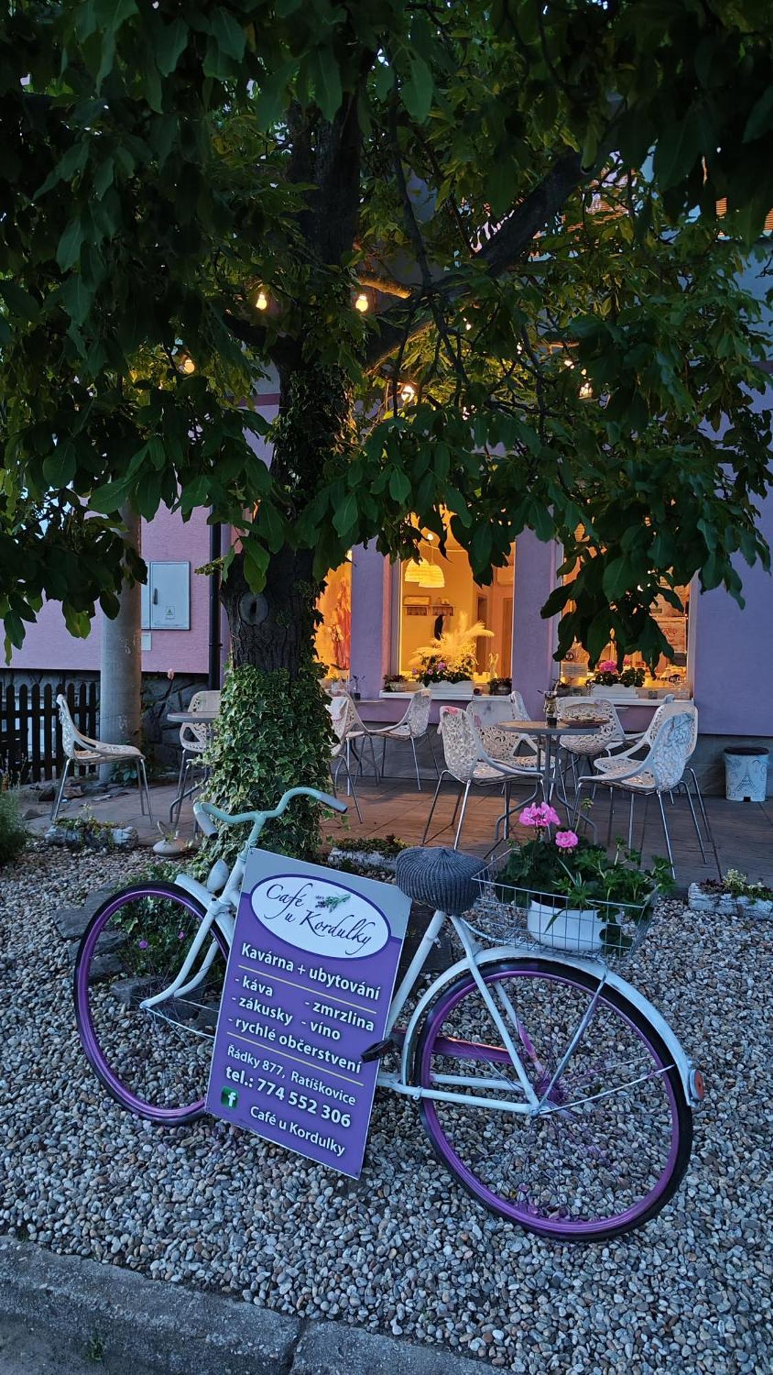 Cafe U Kordulky Apartment *